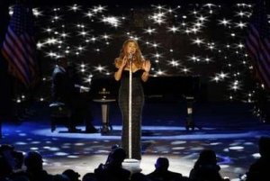 မာရီယာကာေရးကေဖ်ာ္ေၿဖေနစဥ္