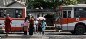 မတ္လ၃ ရက္ေန ့ညက ဗံုးေပါက္ကြဲမႈၿဖစ္ခဲ့သည့္လွည္းတန္းမွတ္တိုင္ ဓာတ္ပံု-ေအအက္(ဖ)ပီ