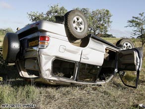 ေမာ္ဂန္ခ်န္ဂီရိုင္းစီးလာေသာကားကိုတိမ္းေမွာက္အၿပီးတြင္ေတြ ့ရစဥ္ ဓာတ္ပံု - စီအန္အန္