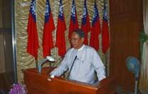 အခမ္းအနားတစ္ခု ဥ္၀န္ႀကီး ဦးေအာင္ေသာင္းကိုေတြ ့ရစဥ္