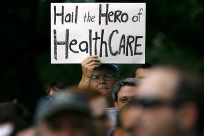 ဆင္းရဲသားမ်ားႏွင့္ ဓနဥစၥာမဲ့သူမ်ားကို အတြက္ မားမားမတ္မတ္ရွိခဲ့သည့္ တဒ္၏ ေနာက္ဆံုးခရီးတြင္ လိုက္ပါပို ့ေဆာင္သည့္ ျပည္သူမ်ား