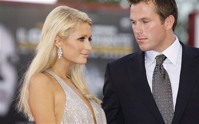 ၆၆ ႀကိမ္ေျမာက္ဗင္းနစ္ ရုပ္ရွင္ပြဲေတာ္တြင္Bad Lieutenant: Port of Call New Orleans ' ဇာတ္ကားအတြက္တက္ေရာက္လာသည့္ ပါရီဟီလ္တန္ ႏွင့္ ဆယ္ခုႏွစ္ေယာက္ေျမာက္ အတူေနခ်စ္သူသစ္ ေဒါရိန္းဟတ္