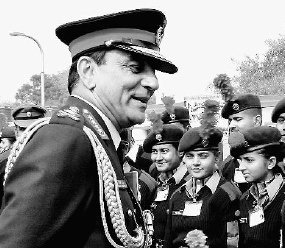 ျမန္မာ -ဘဂၤလားေဒရွ္ ့ႏွစ္ႏိုင္ငံနယ္စပ္ တင္းမာေနခ်ိန္တြင္ ျမန္မာႏိုင္ငံသို ့လာေရာက္လည္ပတ္သည့္ အိႏၵိယ ၾကည္းတပ္ စစ္ဦးစီးခ်ဳပ္ ဒီပါ ကပူရ္း