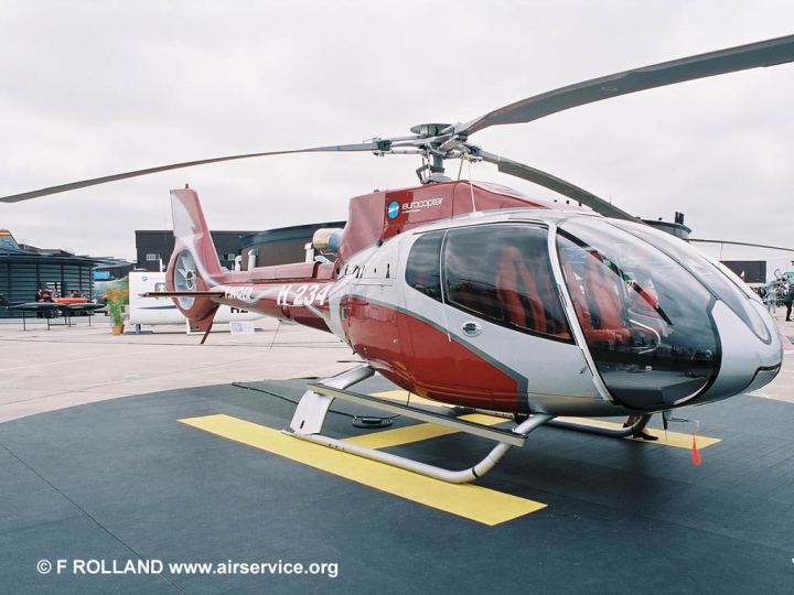 ေျမးျဖစ္သူ အတြက္ ယူရို တစ္သိန္းခြဲ ေက်ာ္တန္ေၾကးရွိ ေမြးေန ့လက္ေဆာင္ 2003 Eurocopter EC 130 B4 အမ်ိဳးအစား ရဟတ္ယာဥ္ အား အဖိုးျဖစ္သူ ဗိုလ္ခ်ဳပ္မႈးႀကီးက ျပင္သစ္ ႏိုင္ငံမွ တိုက္ရိုက္မွာ ယူခဲ့သည္