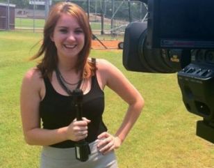 ပစ္ခတ္ မႈ တြင္ ေသဆံုး ခဲ့ သည့္ ရုပ္သံ တင္ဆက္သူ Jessica Redfield