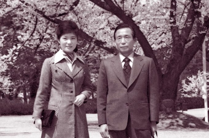 ပတ္ဂြမ္ေဟး ႏွင့္ လုပ္ႀကံခံရသည့္ သူ ့ ဖခင္ ပတ္ခ်ံဳ ဟီး 