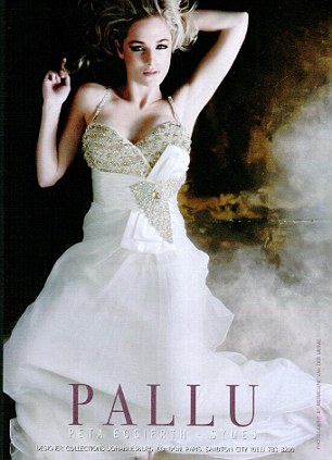 article-2278492-1792395B000005DC-725_306x423