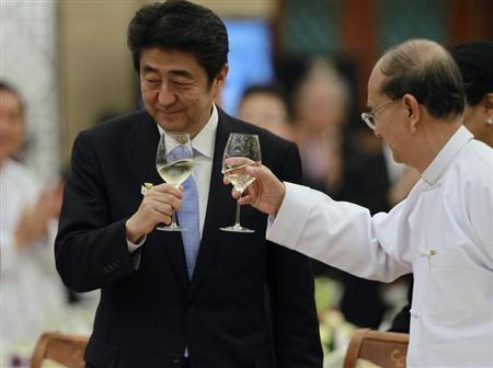 ဂ်ပန္ ၀န္ႀကီး ခ်ဳပ္ နဲ ့ ျမန္မာ သမၼတ ဓာတ္ပံု - စိုးေဇယ်ထြန္း (ရိုက္တာ) 